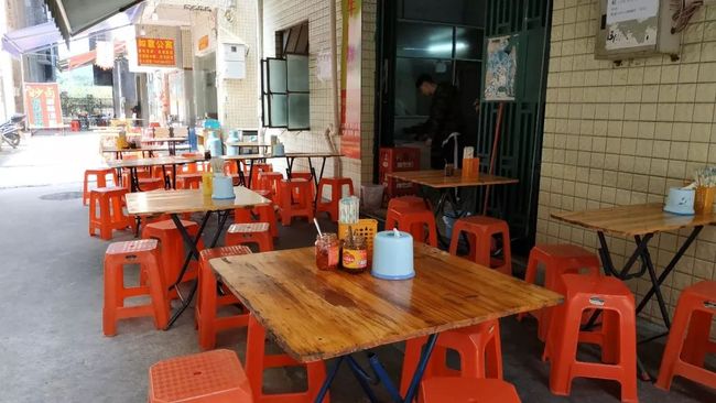 元首偷走了粉兔子