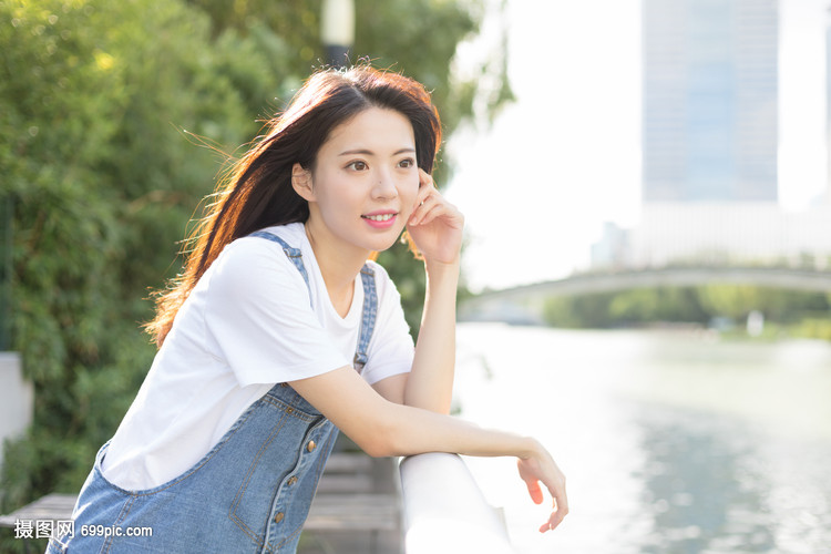 冰山上的来客 产品图片