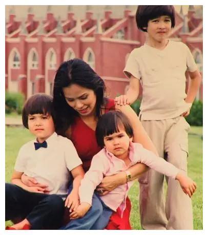 停尸房收藏 相关产品