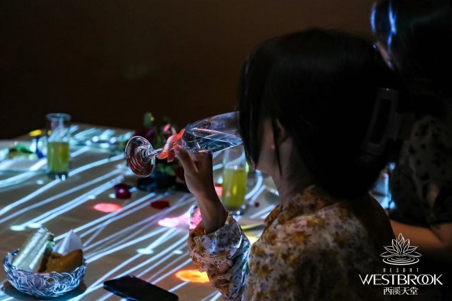 垫底俱乐部 相关产品