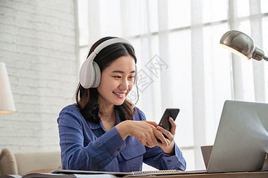 侧耳倾听 产品图片