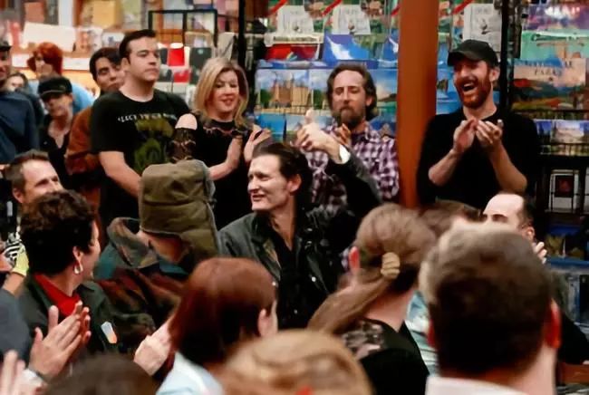 只属于我们的一天 相关产品