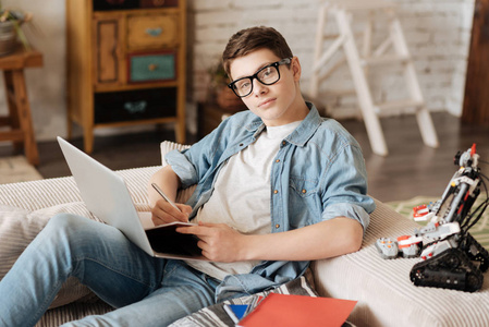 地下情 推荐产品