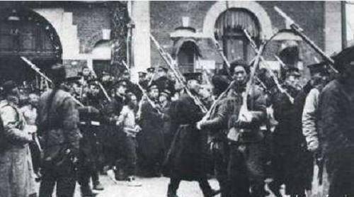 地心历险记 相关产品