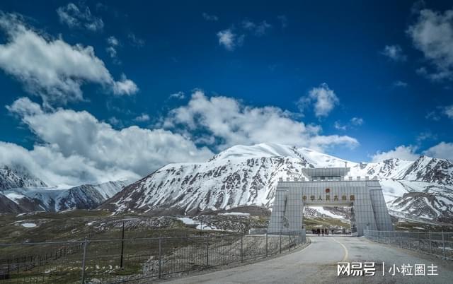 吃土的十二个月 产品图片