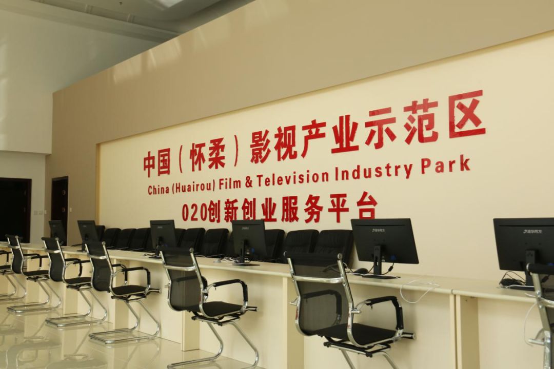 只属于我们的一天 相关产品