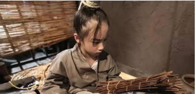 叛舰喋血记 相关产品